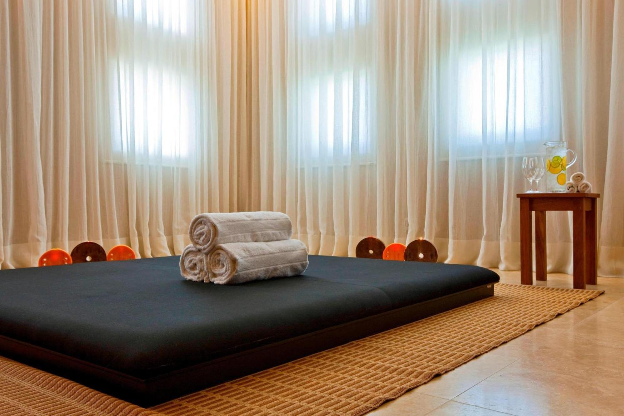 Hotel Paracas, A Luxury Collection Resort, Paracas Bagian luar foto A futon