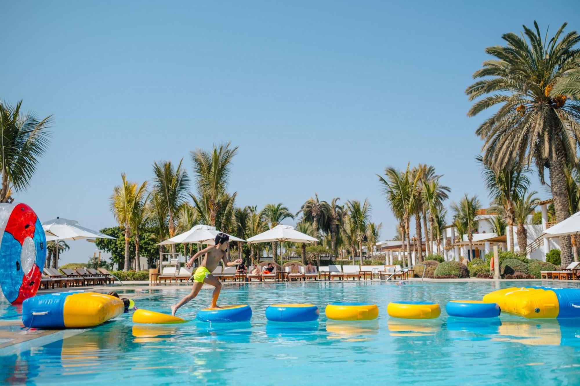 Hotel Paracas, A Luxury Collection Resort, Paracas Bagian luar foto The swimming pool at the resort