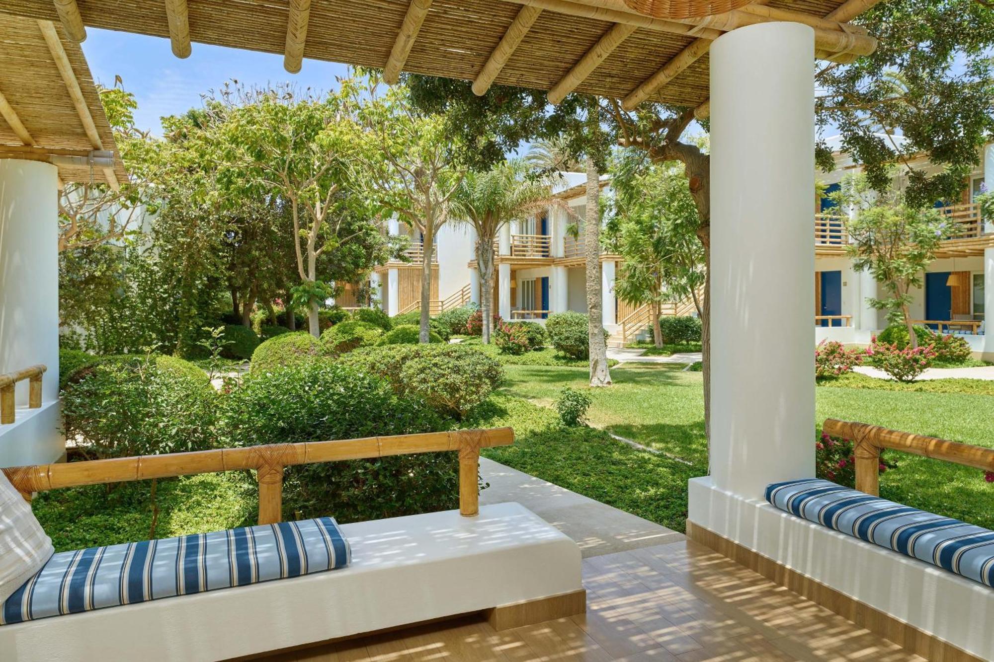 Hotel Paracas, A Luxury Collection Resort, Paracas Bagian luar foto The resort's gardens