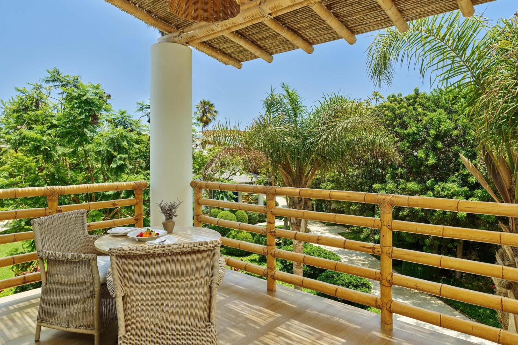 Hotel Paracas, A Luxury Collection Resort, Paracas Bagian luar foto A view from a villa at the resort